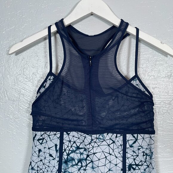 Lululemon Women 8 White Navy Blue Pedal Pace Zip Tank Padded Mesh Athleisure - Picture 3 of 9